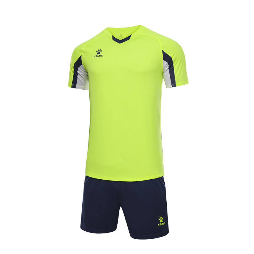 Комплект футбольної форми KELME салатовий PORTO 8251ZB1002.9904 Комплект футбольної форми KELME салатовий PORTO 8251ZB1002.9904