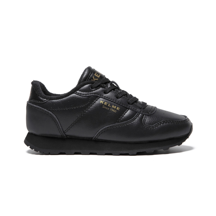 Кросівки Kelme чорні VICTORY 52.186.0026G