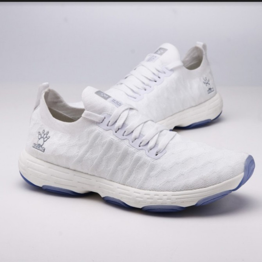 Кросівки  Kelme  білі жіночі CITY 66832502.9100